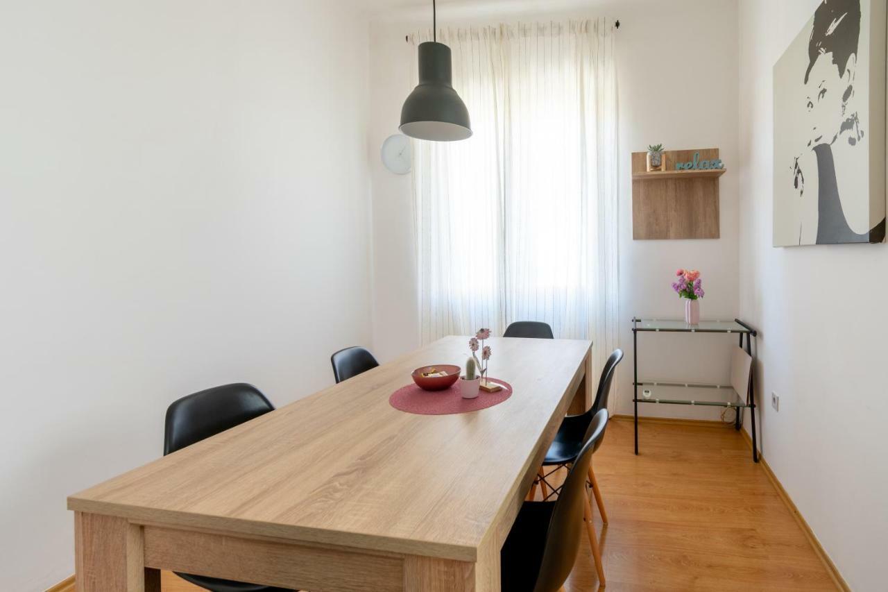 Apartman Rhapsody Apartment Сплит Екстериор снимка